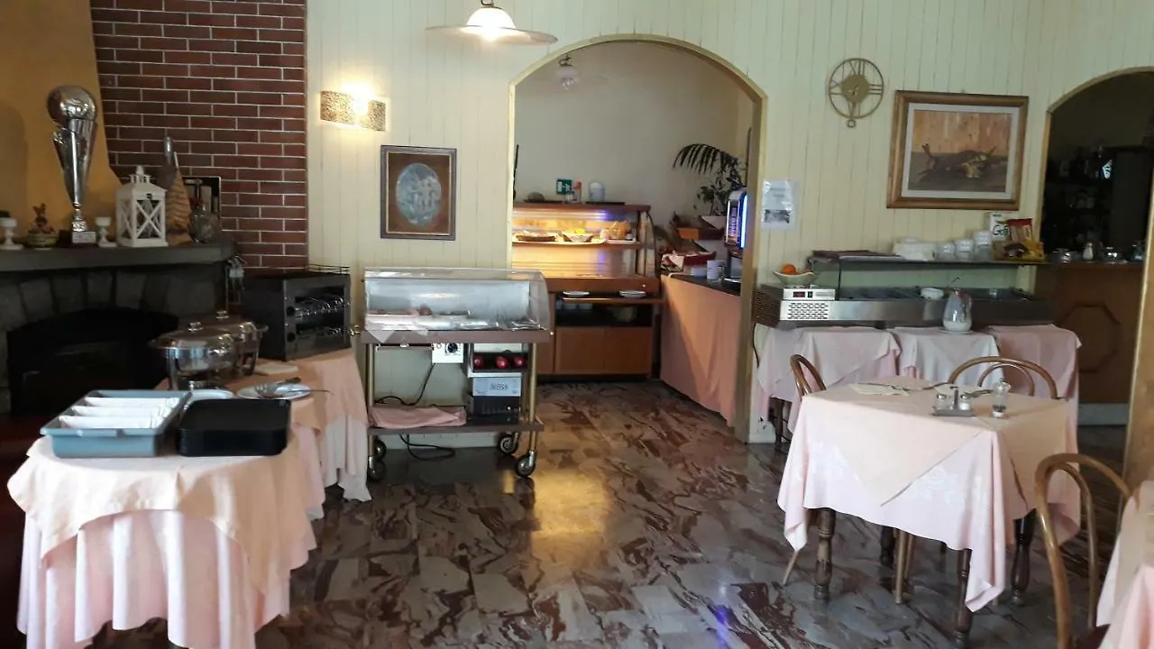 Hotel San Marino Laglio