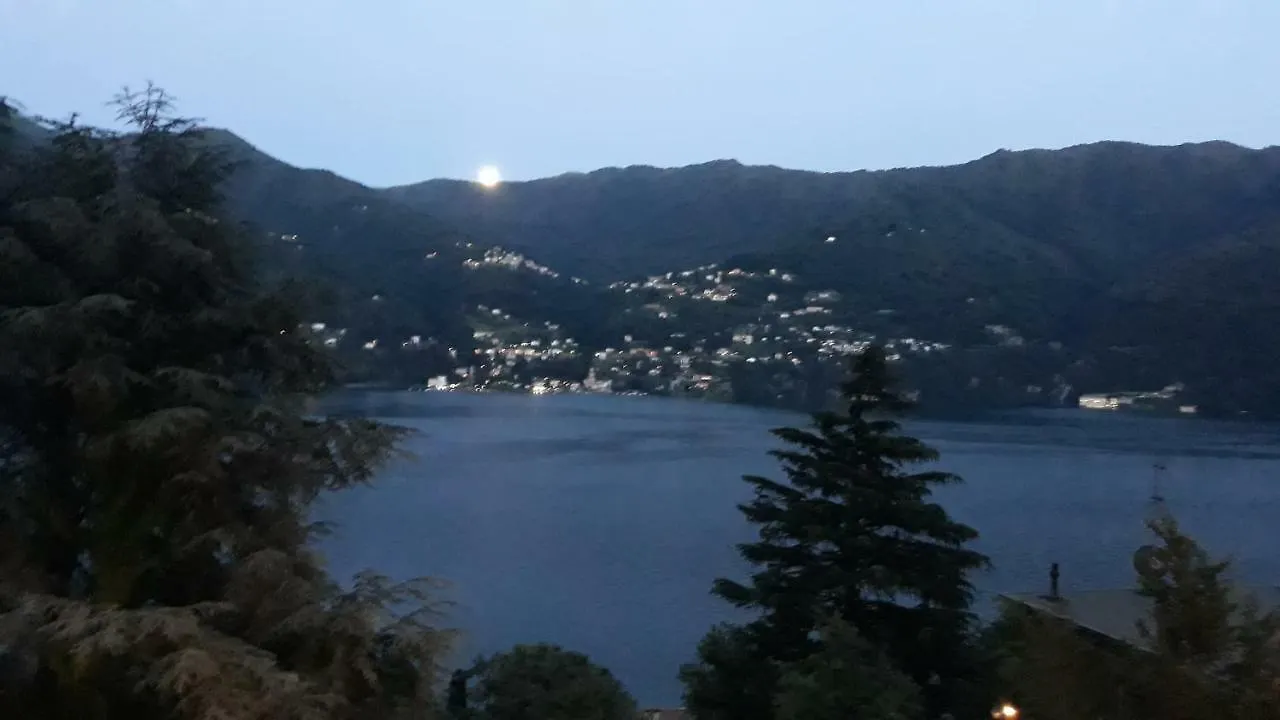 Hotel San Marino Laglio Olaszország