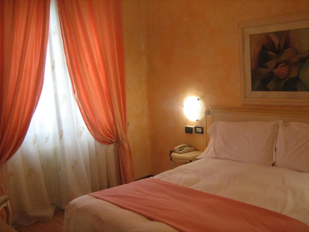 Hotel San Marino Laglio