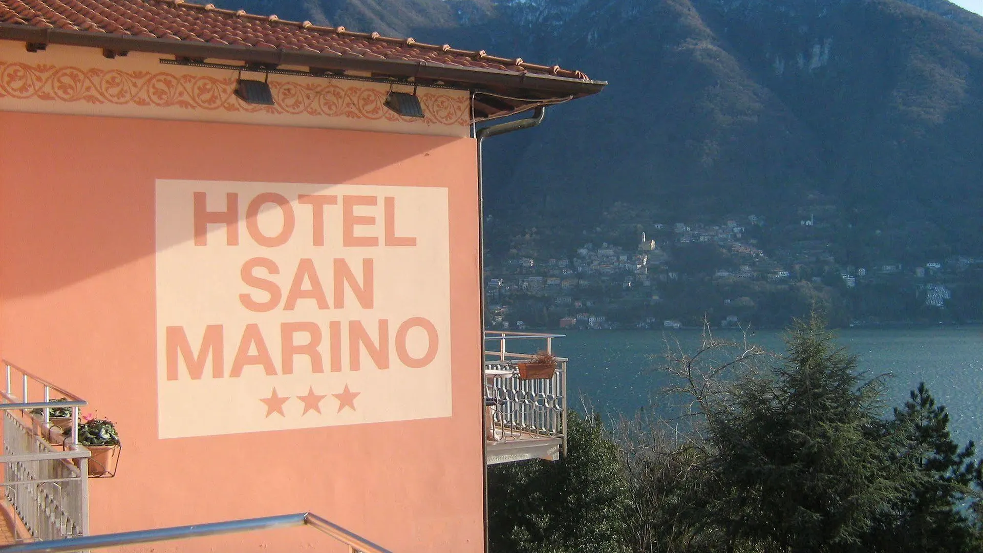 Hotel San Marino Laglio 3*,