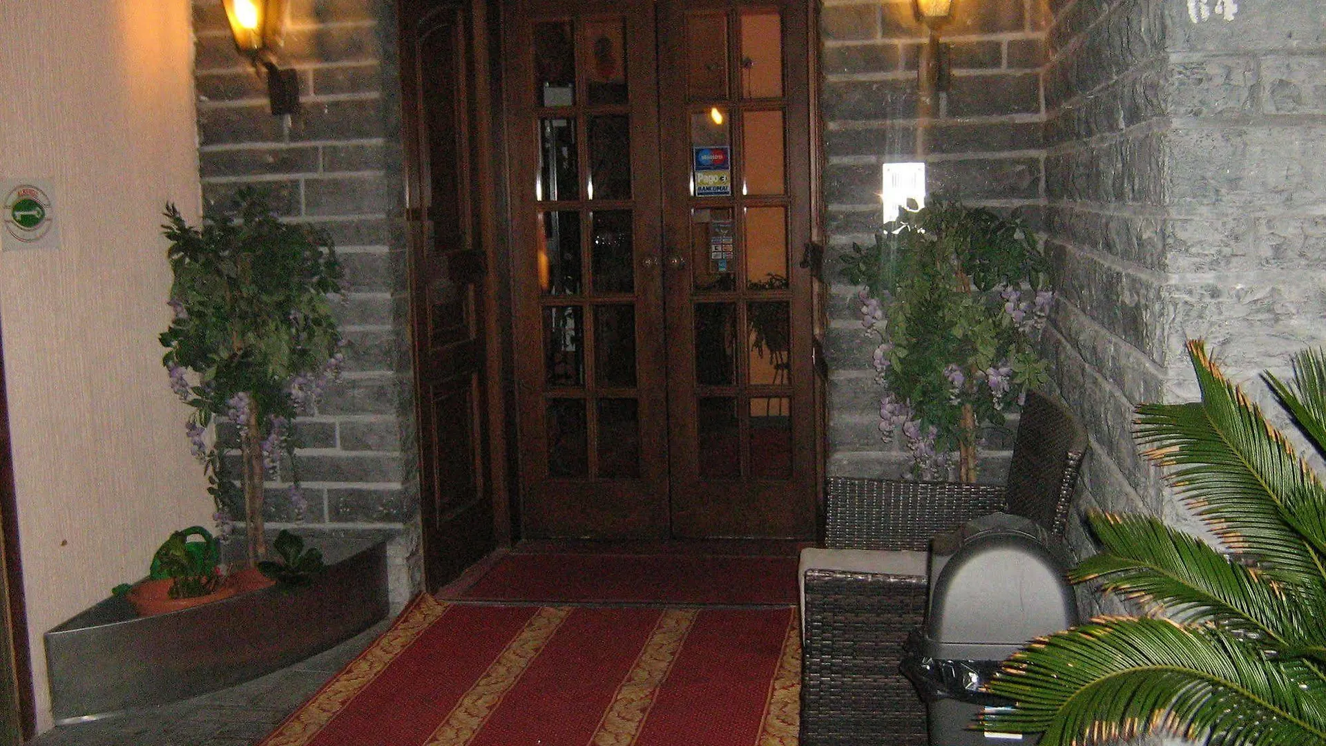 ***  Hotel San Marino Laglio Italy