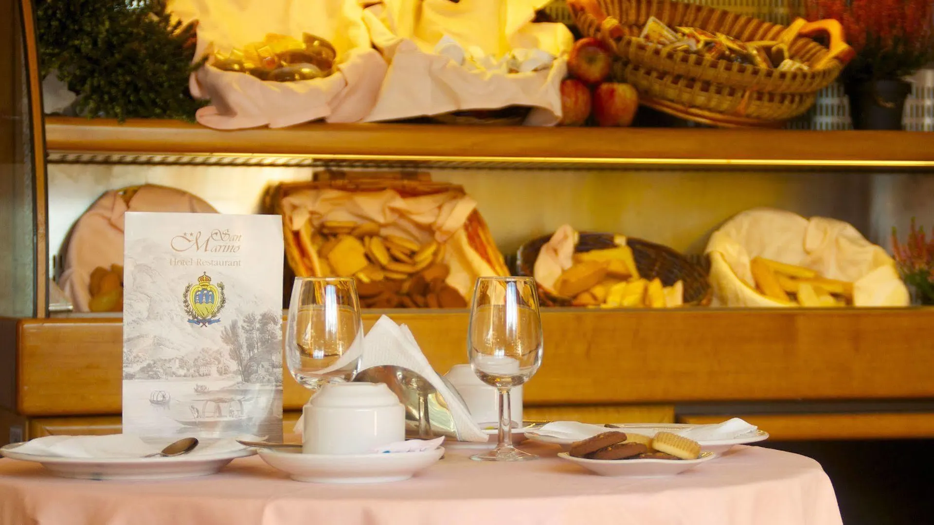 Hotel San Marino Laglio 3*,